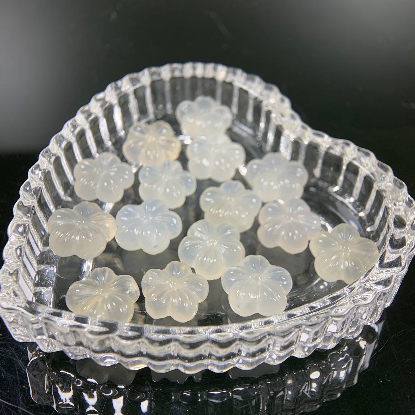 H Lovskaya Crystal Charm，Spacer Carving